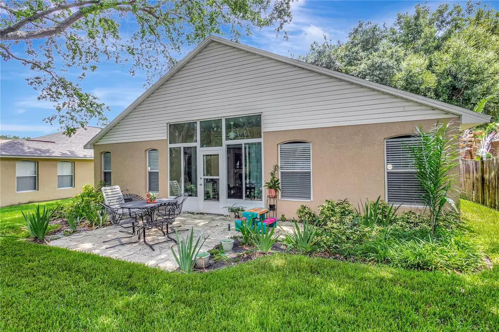 3049 Beaver Pond Trail Valrico FL 33596