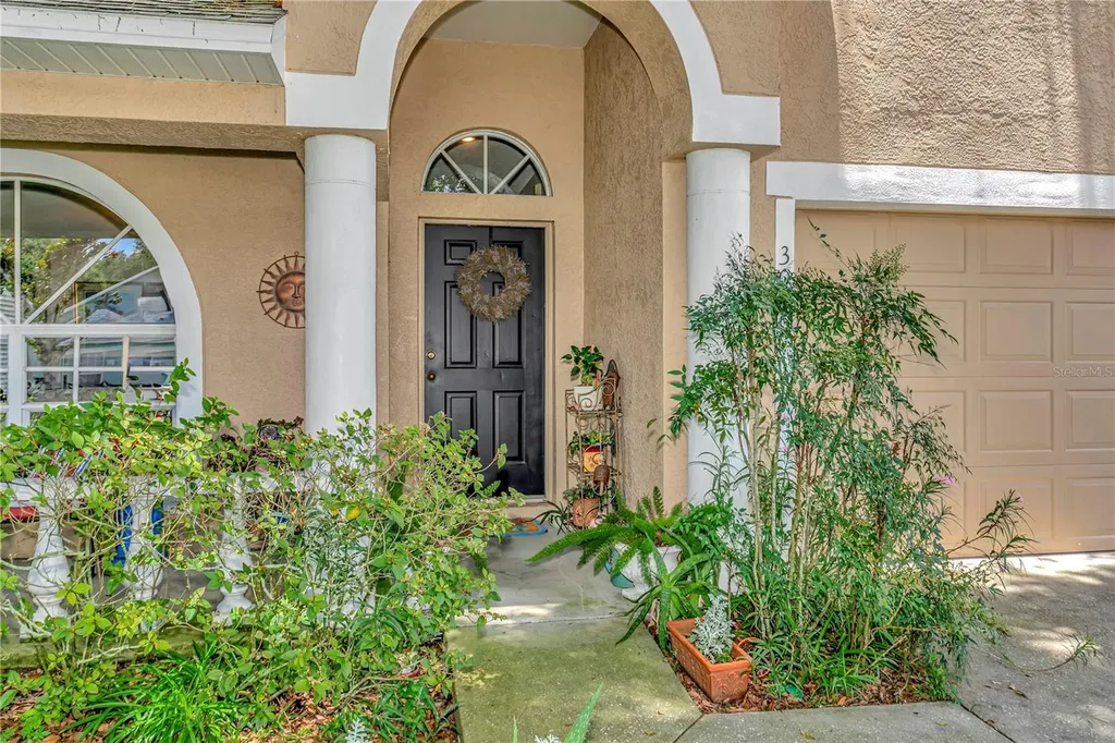 3049 Beaver Pond Trail Valrico FL 33596