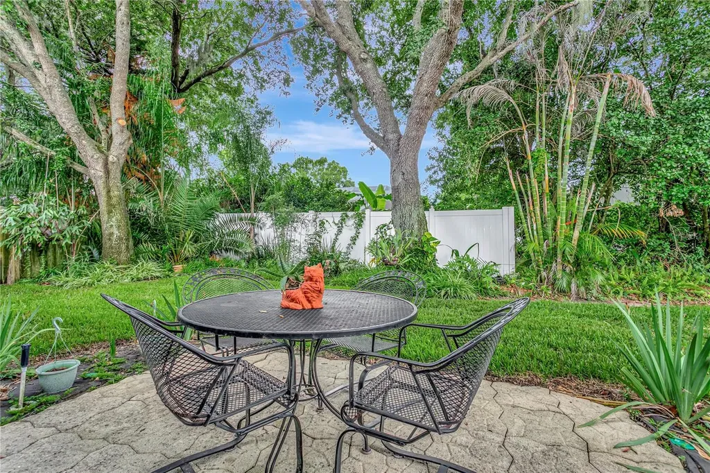 3049 Beaver Pond Trail Valrico FL 33596