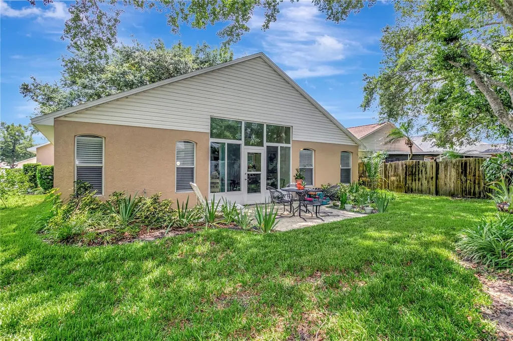 3049 Beaver Pond Trail Valrico FL 33596