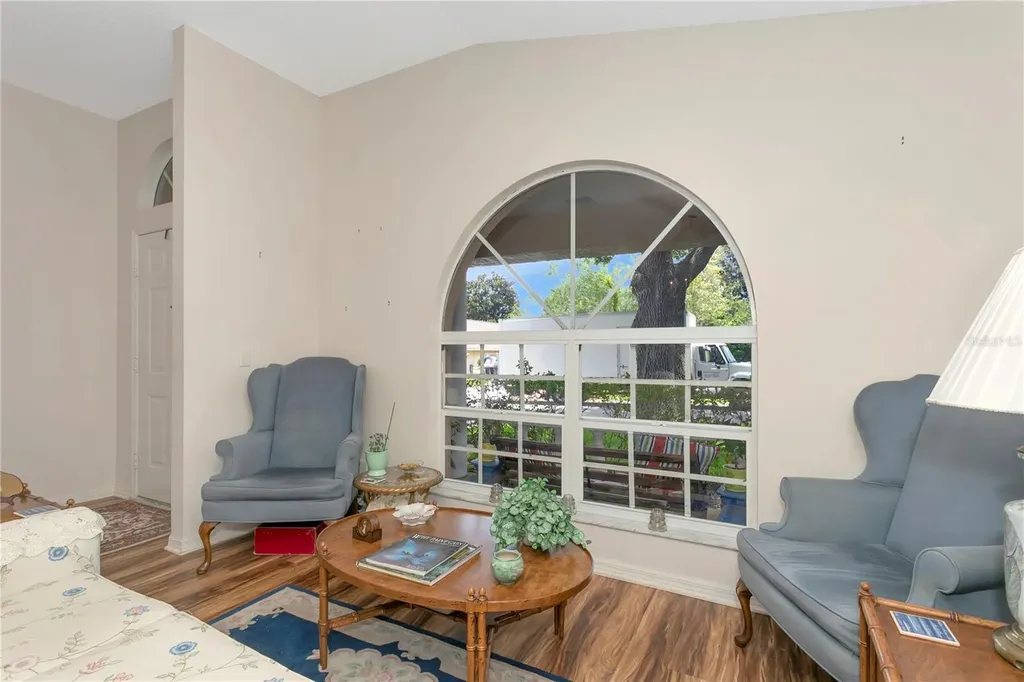 3049 Beaver Pond Trail Valrico FL 33596
