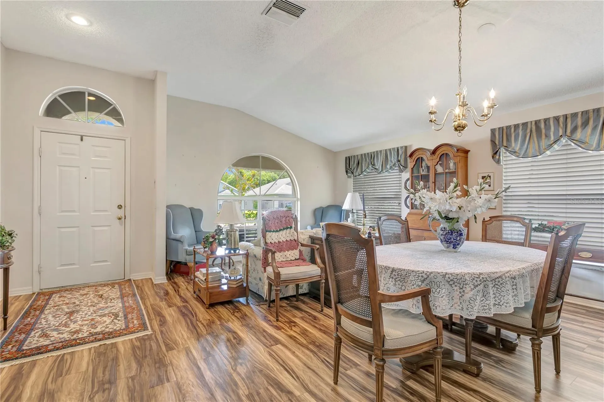 3049 Beaver Pond Trail Valrico FL 33596