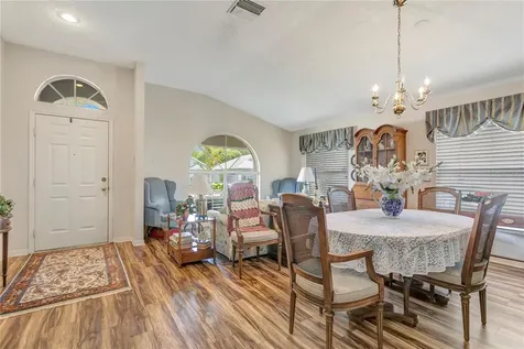 3049 Beaver Pond Trail Valrico FL 33596