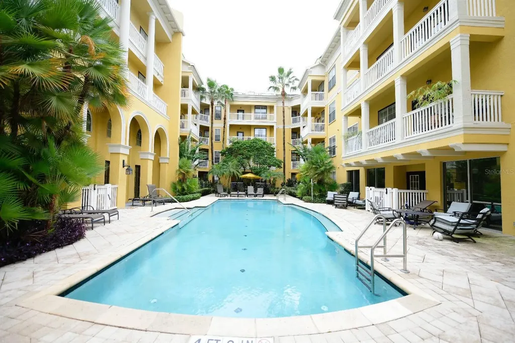 860 N Orange Avenue Orlando FL 32801