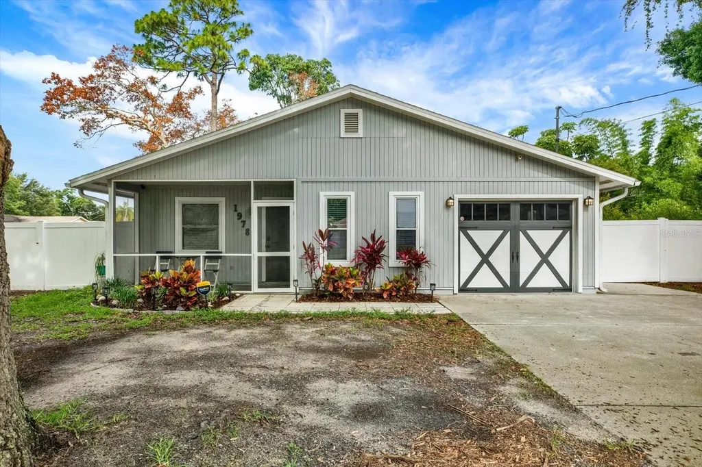 1978 Dix Street Largo FL 33774