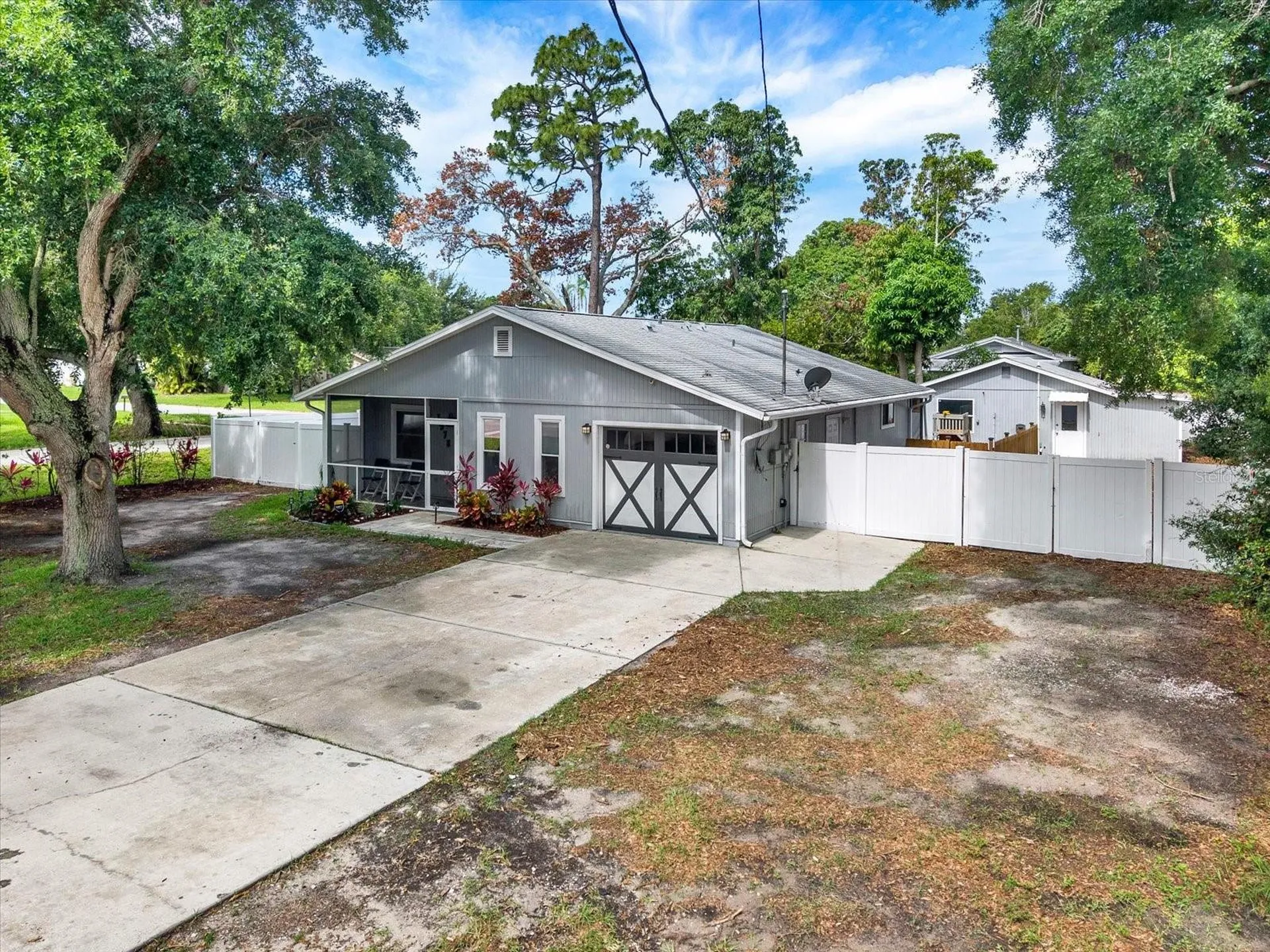1978 Dix Street Largo FL 33774