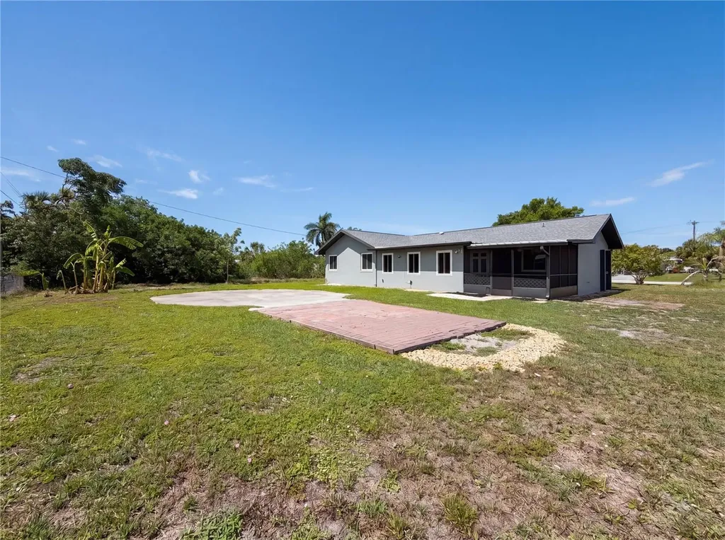 3260 Pinetree Street Port Charlotte FL 33952