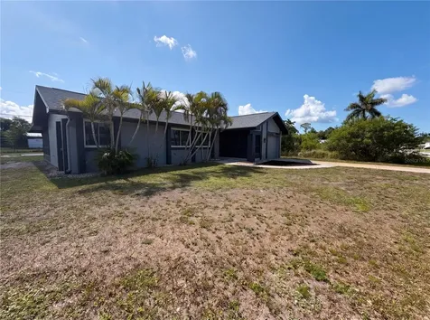 3260 Pinetree Street Port Charlotte FL 33952