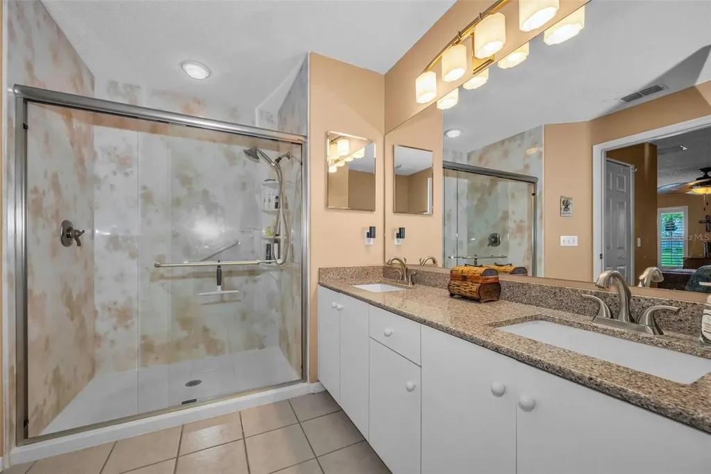 1015 Flora Vista Street New Port Richey FL 34655