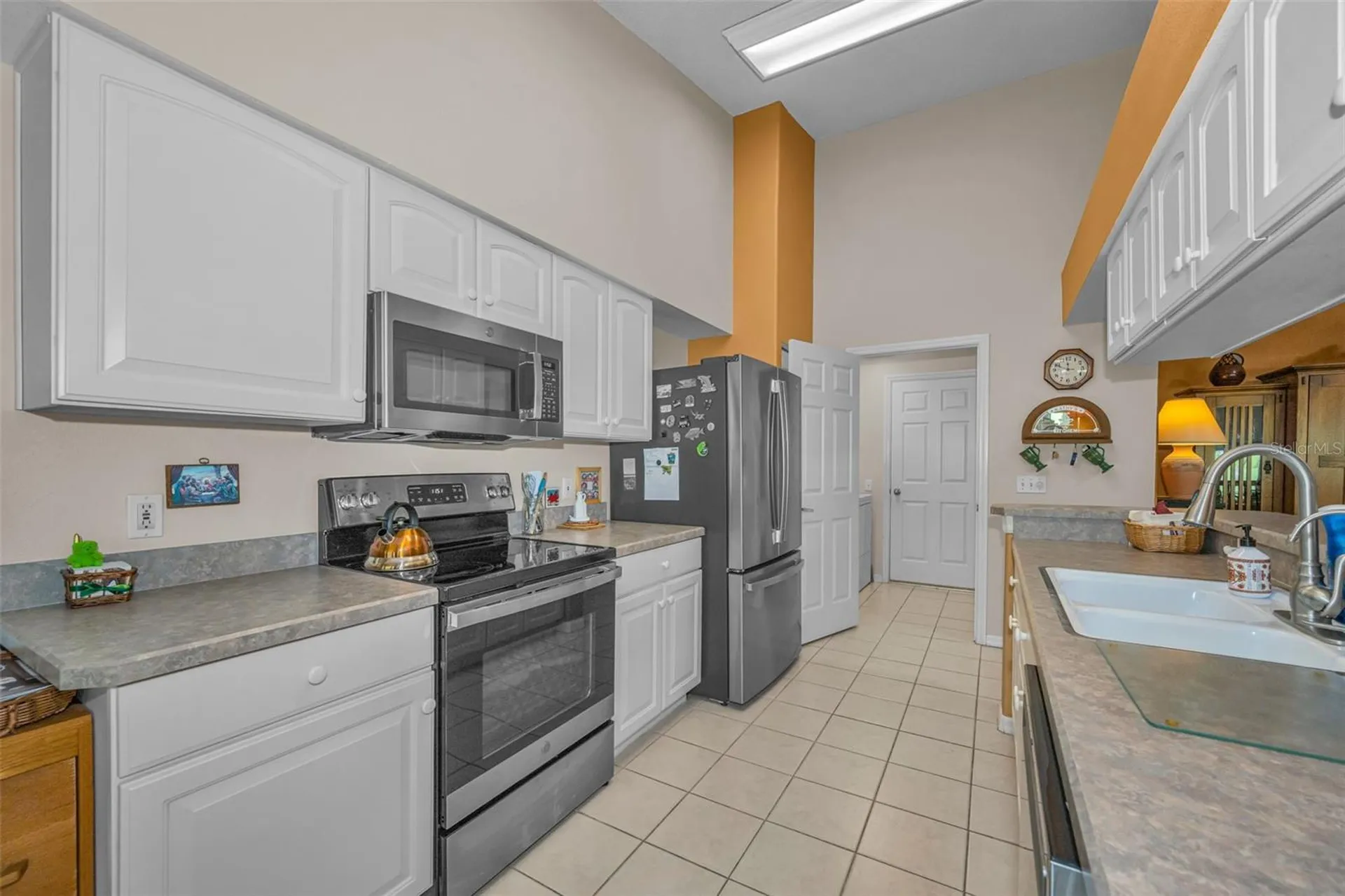 1015 Flora Vista Street New Port Richey FL 34655