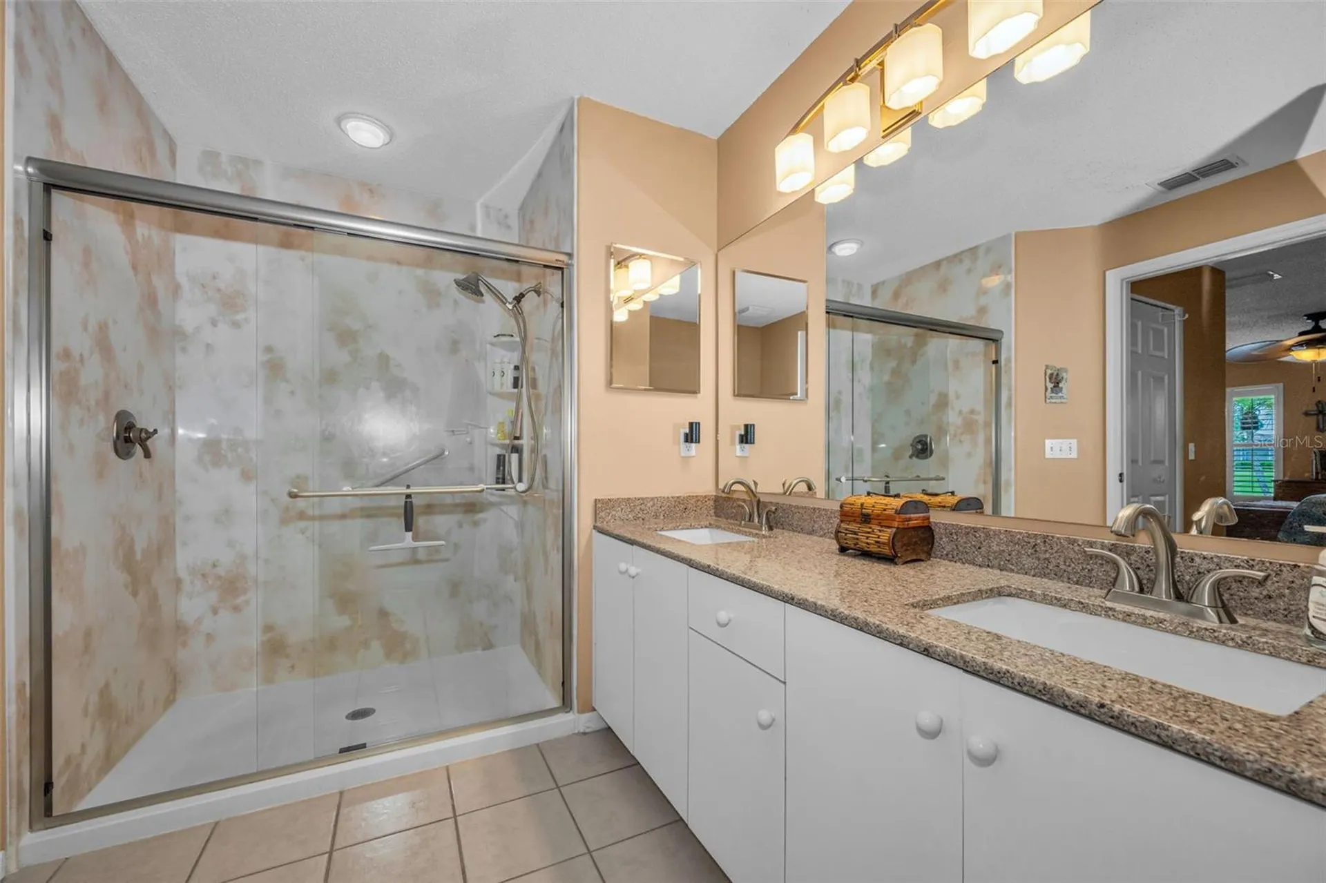 1015 Flora Vista Street New Port Richey FL 34655