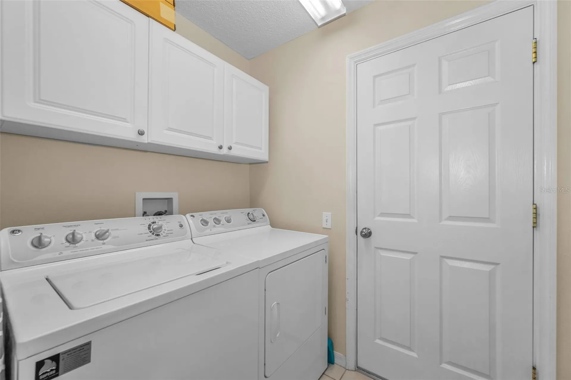 1015 Flora Vista Street New Port Richey FL 34655