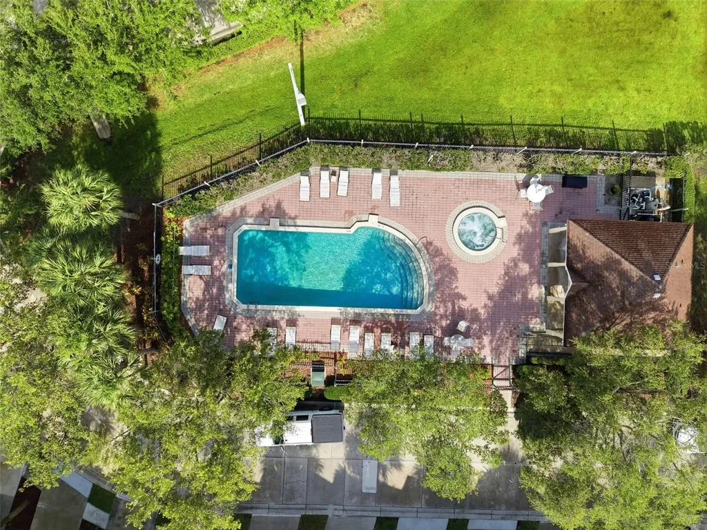 117 Brent Circle Oldsmar FL 34677