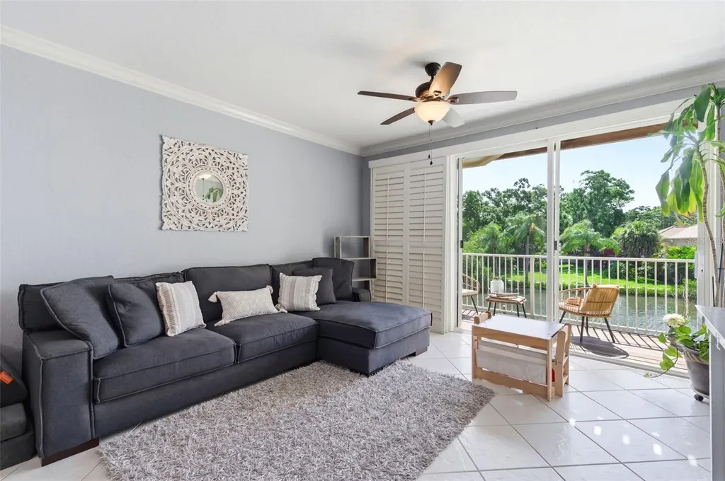 117 Brent Circle Oldsmar FL 34677