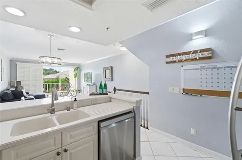 117 Brent Circle Oldsmar FL 34677