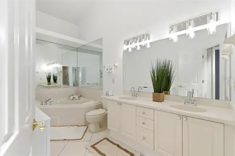 117 Brent Circle Oldsmar FL 34677