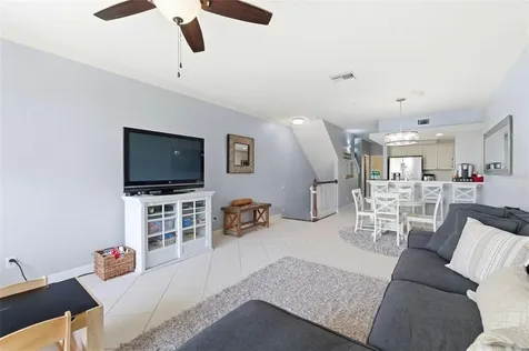 117 Brent Circle Oldsmar FL 34677