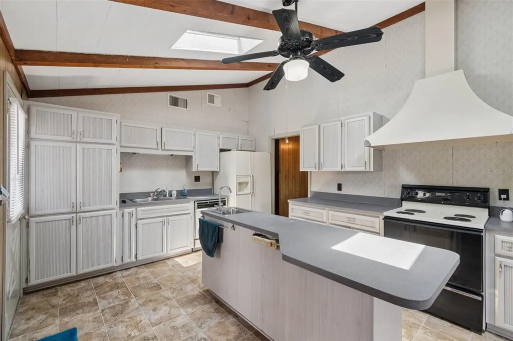 9400 Indale Drive New Port Richey FL 34654
