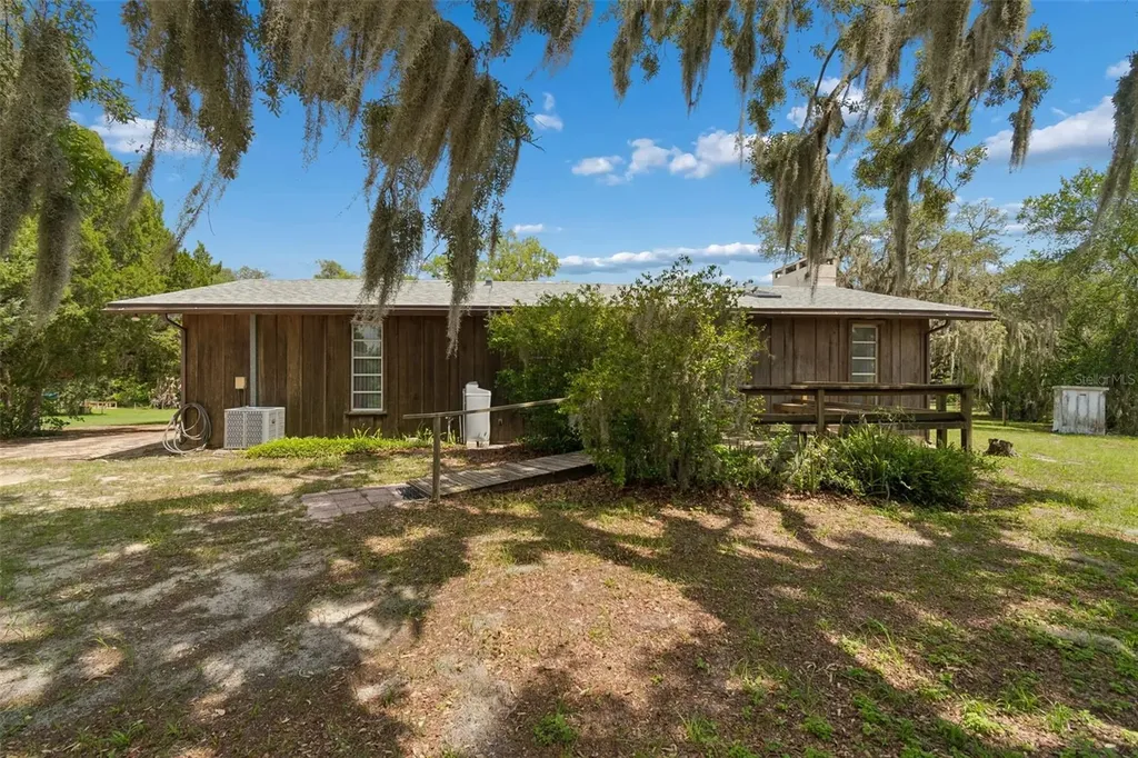 9400 Indale Drive New Port Richey FL 34654