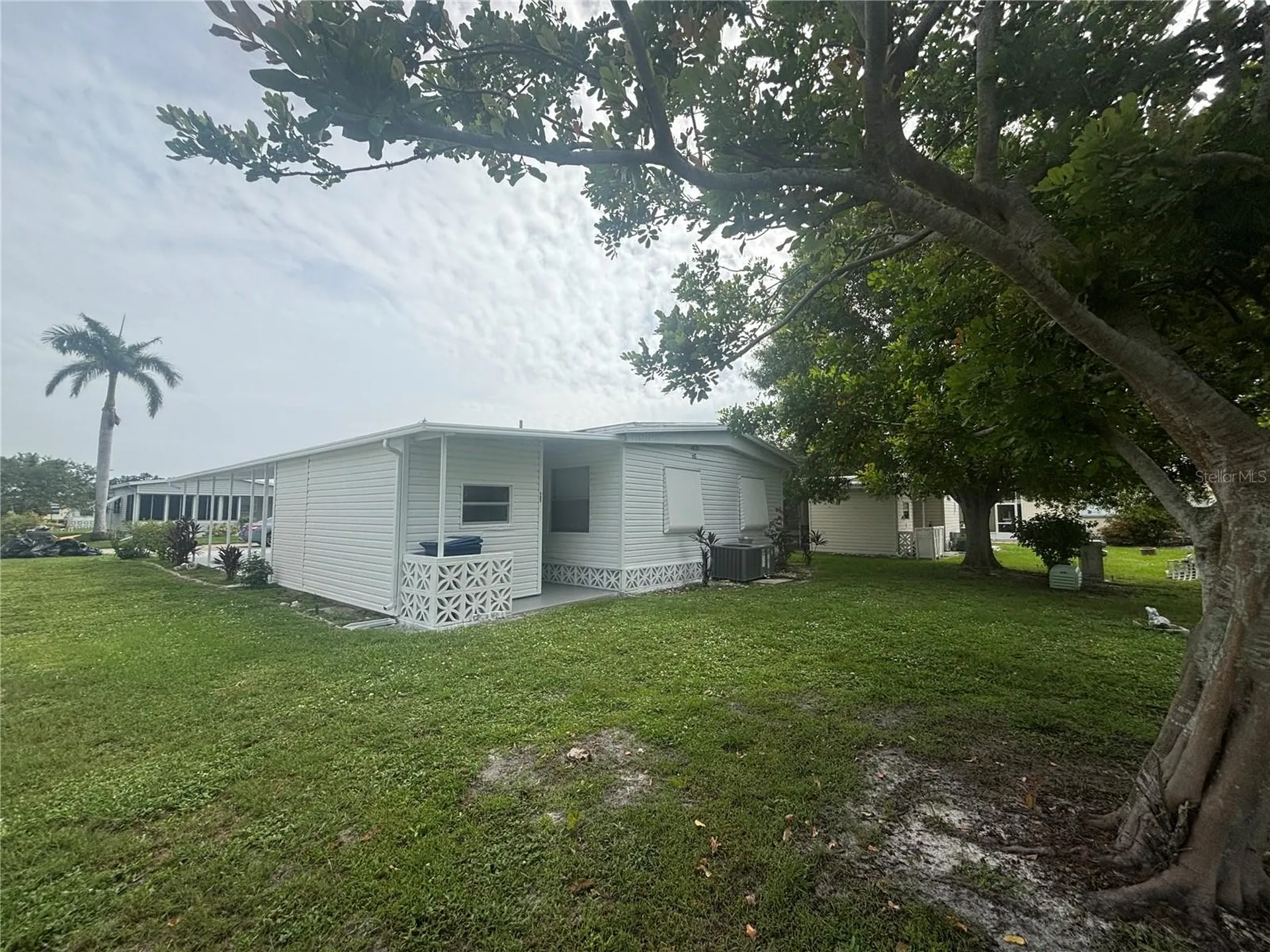 808 53rd Avenue E Bradenton FL 34203