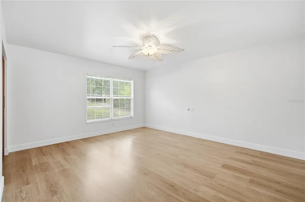 6121 Whiteway Drive Tampa FL 33617