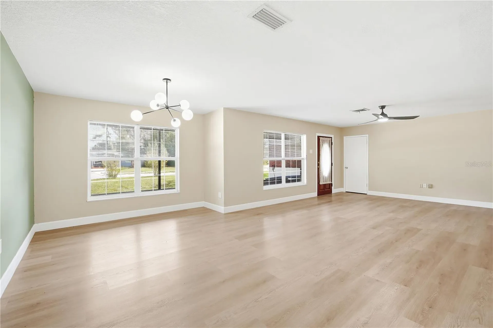 6121 Whiteway Drive Tampa FL 33617