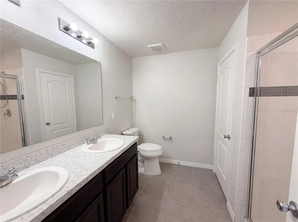 4272 Moon Shadow Loop Mulberry FL 33860