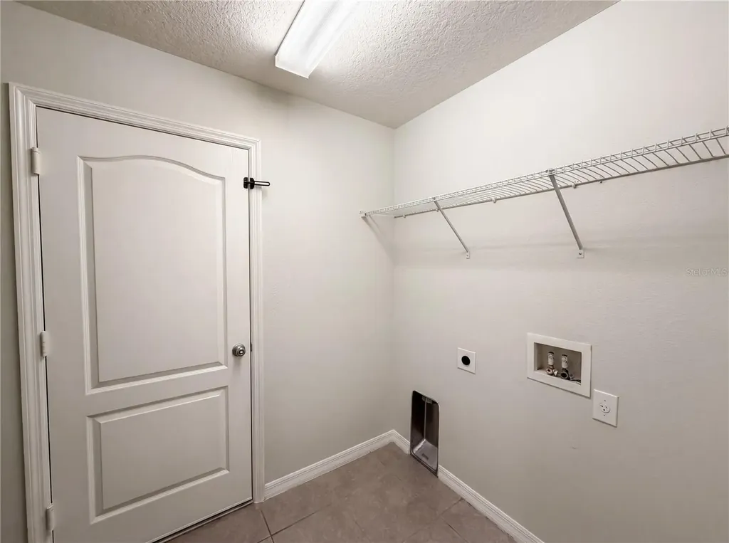 4272 Moon Shadow Loop Mulberry FL 33860