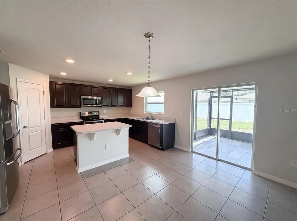 4272 Moon Shadow Loop Mulberry FL 33860