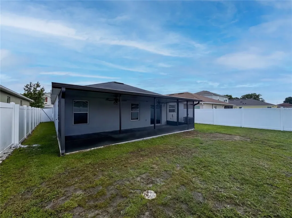 4272 Moon Shadow Loop Mulberry FL 33860