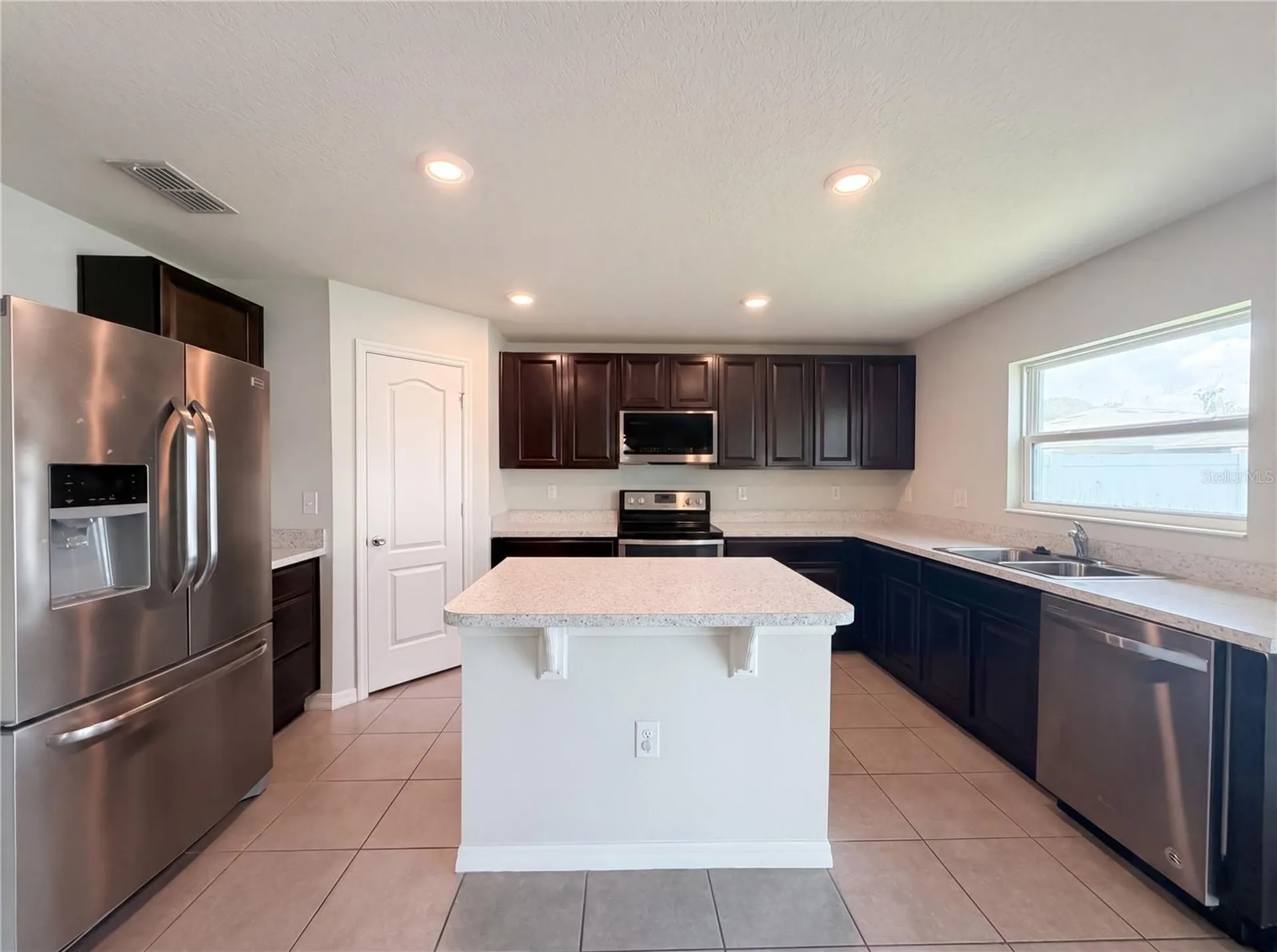 4272 Moon Shadow Loop Mulberry FL 33860