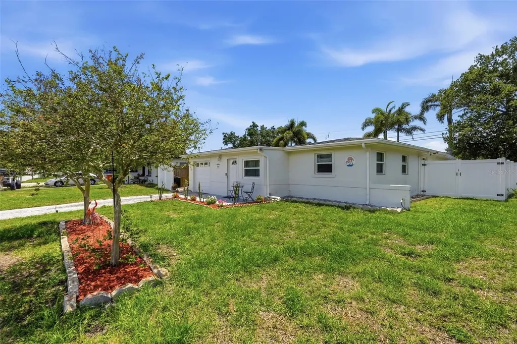 12094 106th Street Largo FL 33773