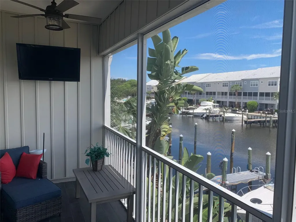 6072 Moorings Drive S St Petersburg FL 33712