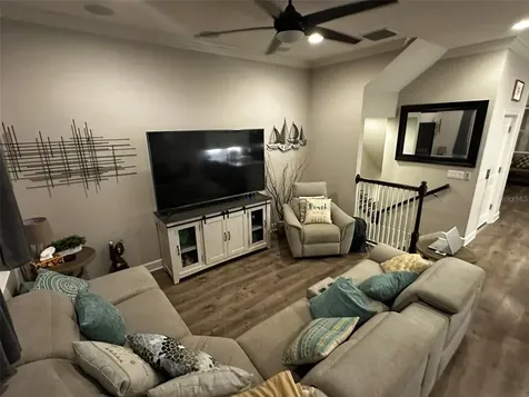 6072 Moorings Drive S St Petersburg FL 33712