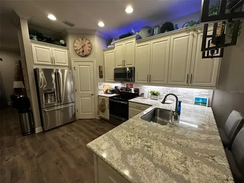 6072 Moorings Drive S St Petersburg FL 33712