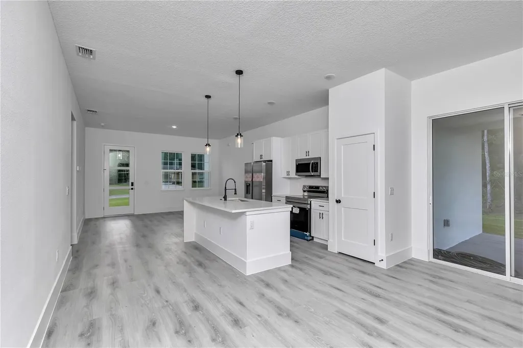 9879 N Caravel Terrace Dunnellon FL 34434