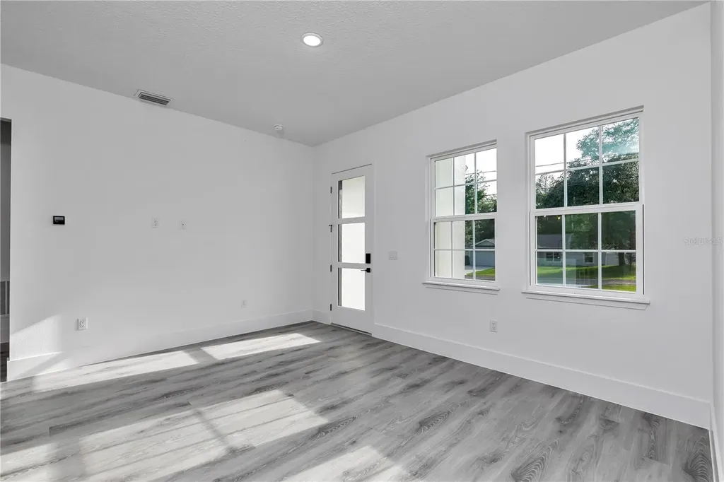 9879 N Caravel Terrace Dunnellon FL 34434