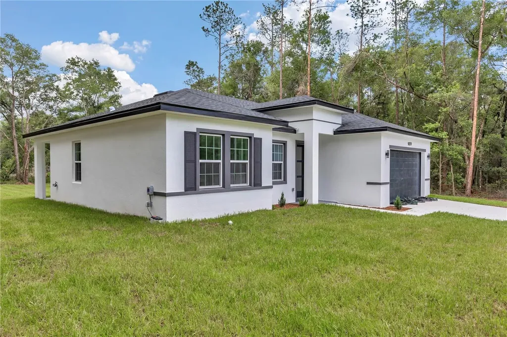 9879 N Caravel Terrace Dunnellon FL 34434