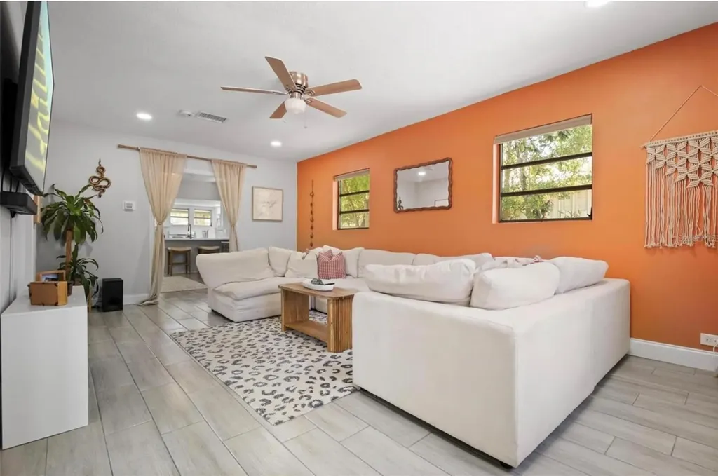 2821 Marconi Street Tampa FL 33605