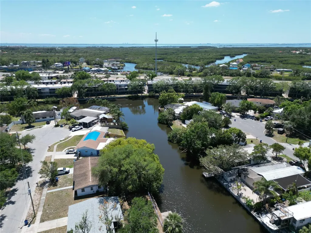 5812 Liverpool Drive Tampa FL 33615
