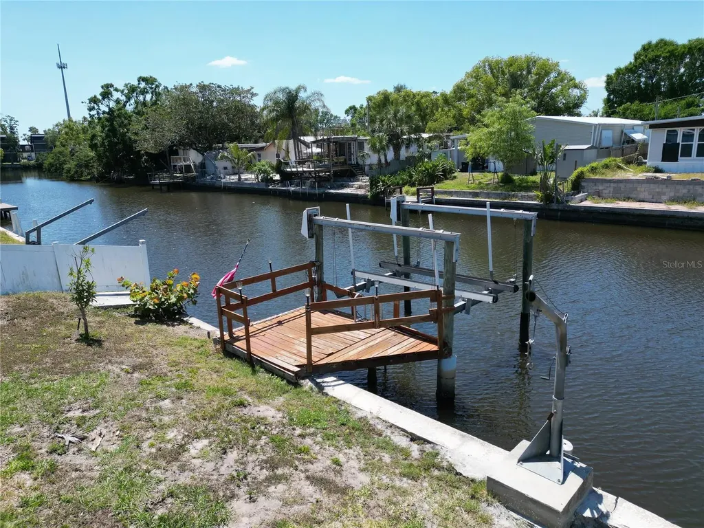 5812 Liverpool Drive Tampa FL 33615