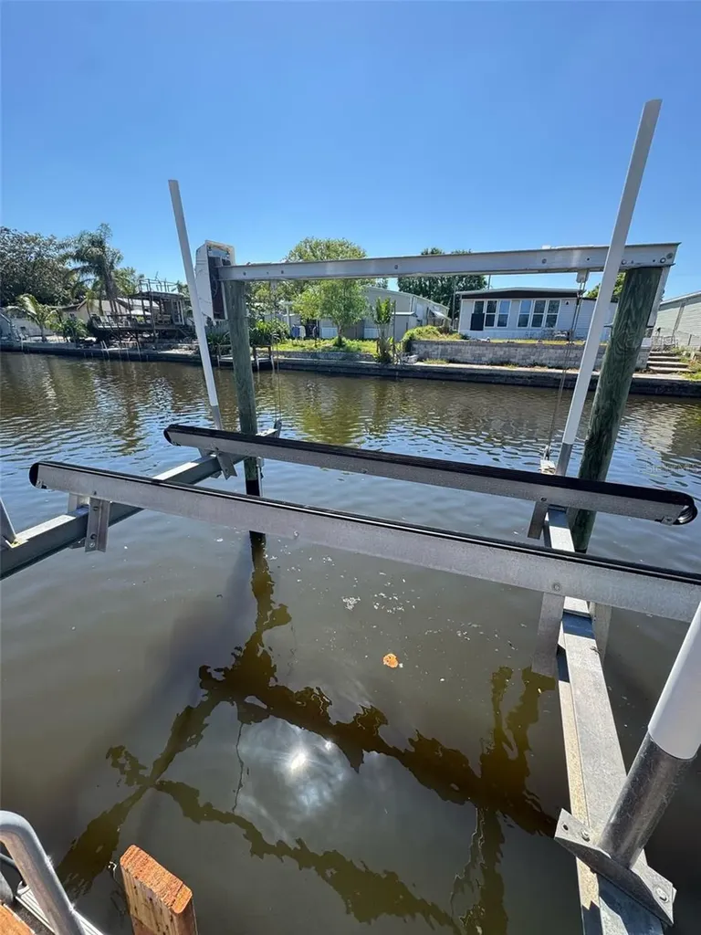 5812 Liverpool Drive Tampa FL 33615