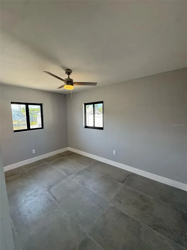 5812 Liverpool Drive Tampa FL 33615
