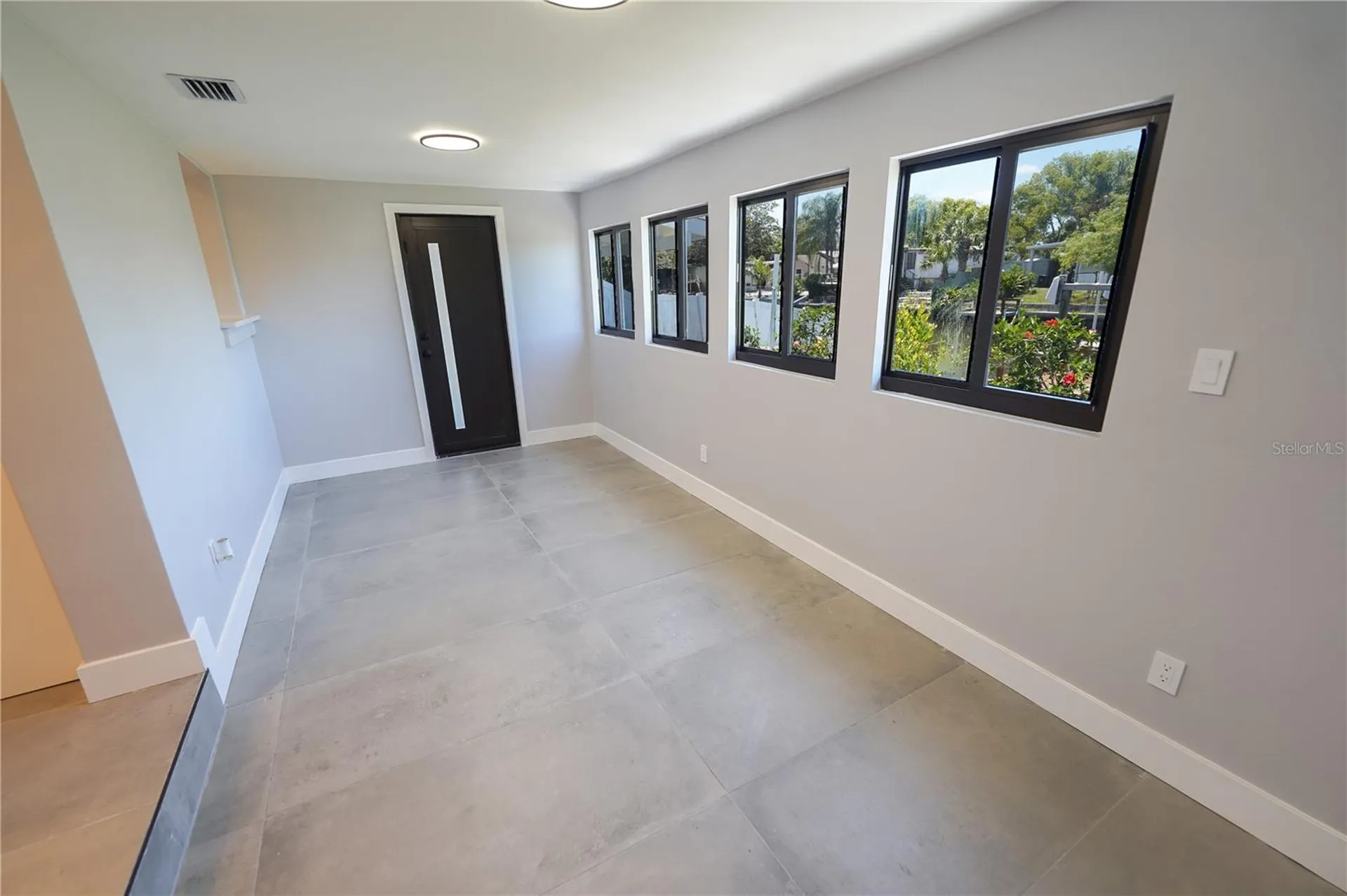 5812 Liverpool Drive Tampa FL 33615