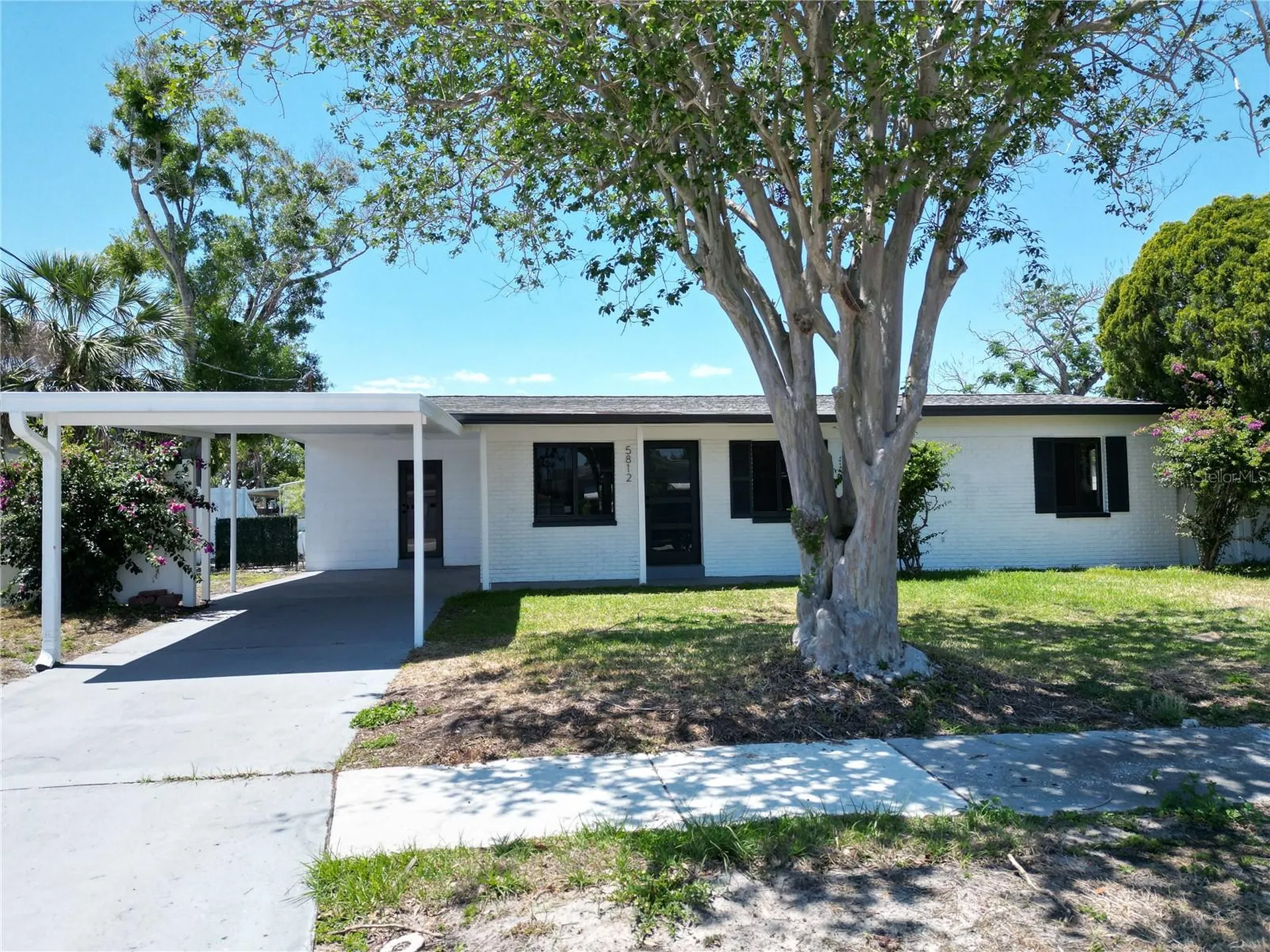 5812 Liverpool Drive Tampa FL 33615