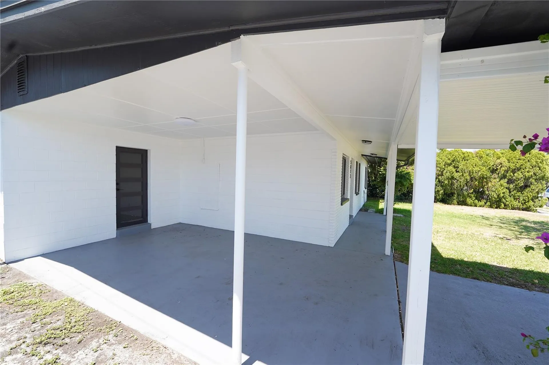 5812 Liverpool Drive Tampa FL 33615