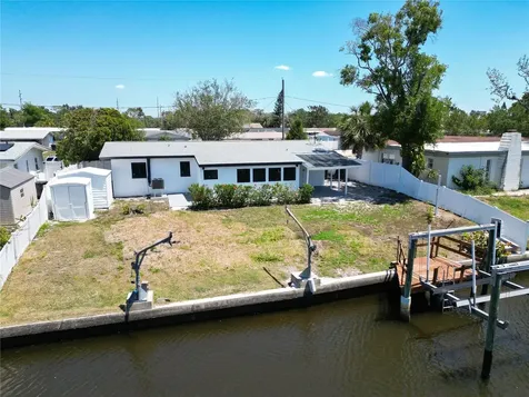 5812 Liverpool Drive Tampa FL 33615