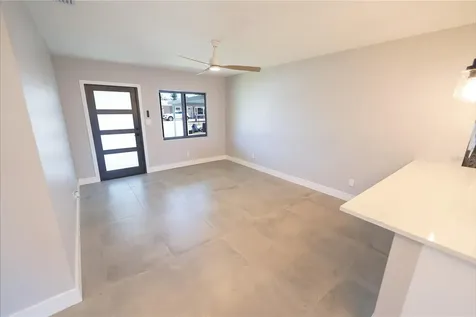 5812 Liverpool Drive Tampa FL 33615
