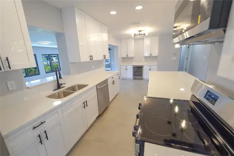 5812 Liverpool Drive Tampa FL 33615