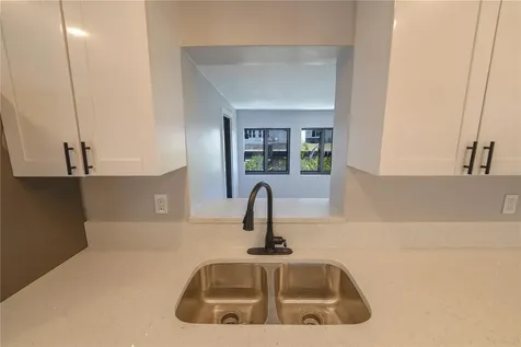 5812 Liverpool Drive Tampa FL 33615